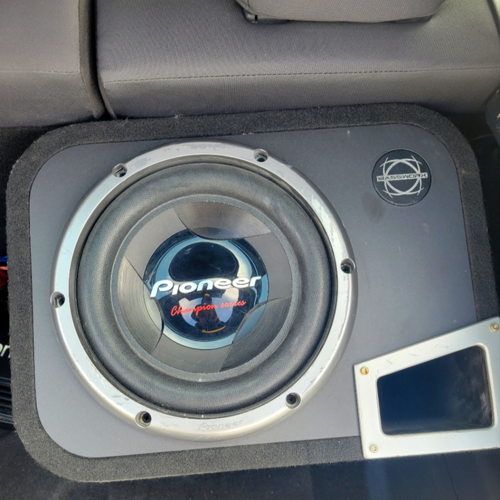 Subwoofer amplificateur systeme de son